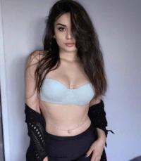 Taksim Escort Bayan Gözde İle Ateşli Bir Heyecan Verici Bir Gece